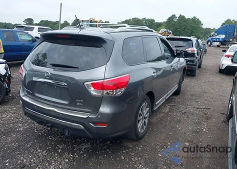 2015 Nissan Pathfinder Sl z USA, uszkodzony, nr VIN 5N1AR2MM4FC700979